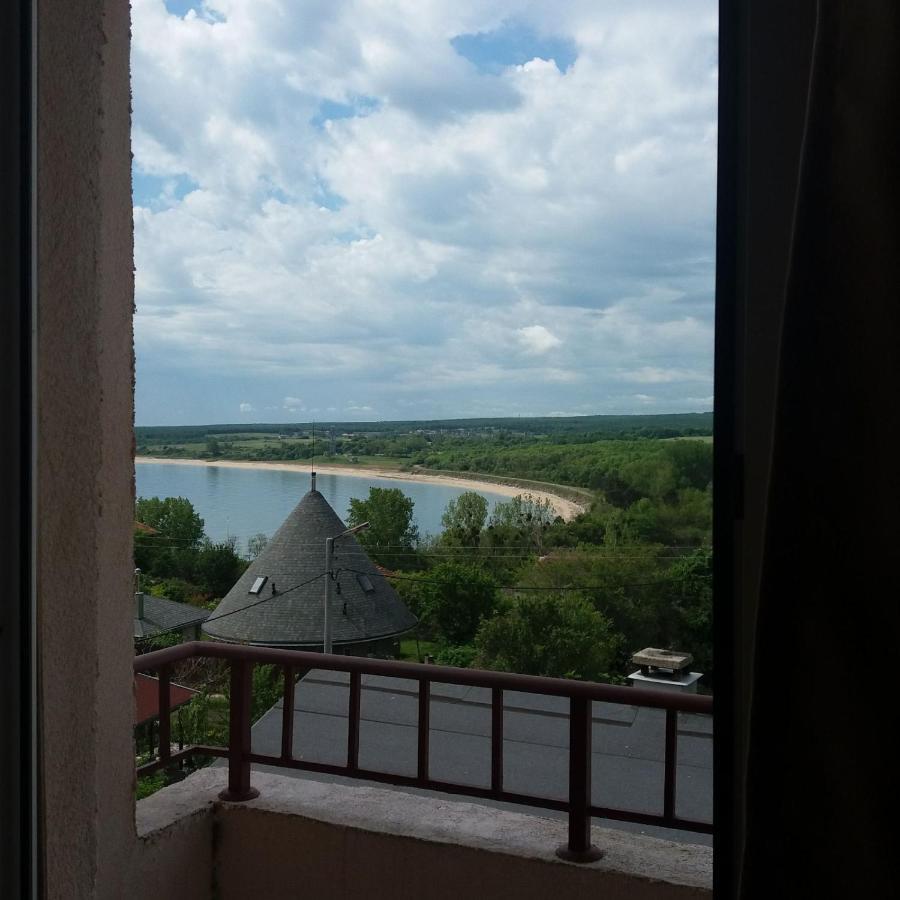 Къща За Гости Семейство Маврови Hotel เรโซโว ภายนอก รูปภาพ