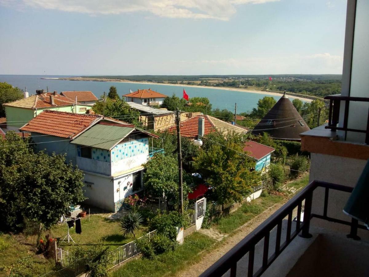 Къща За Гости Семейство Маврови Hotel เรโซโว ภายนอก รูปภาพ